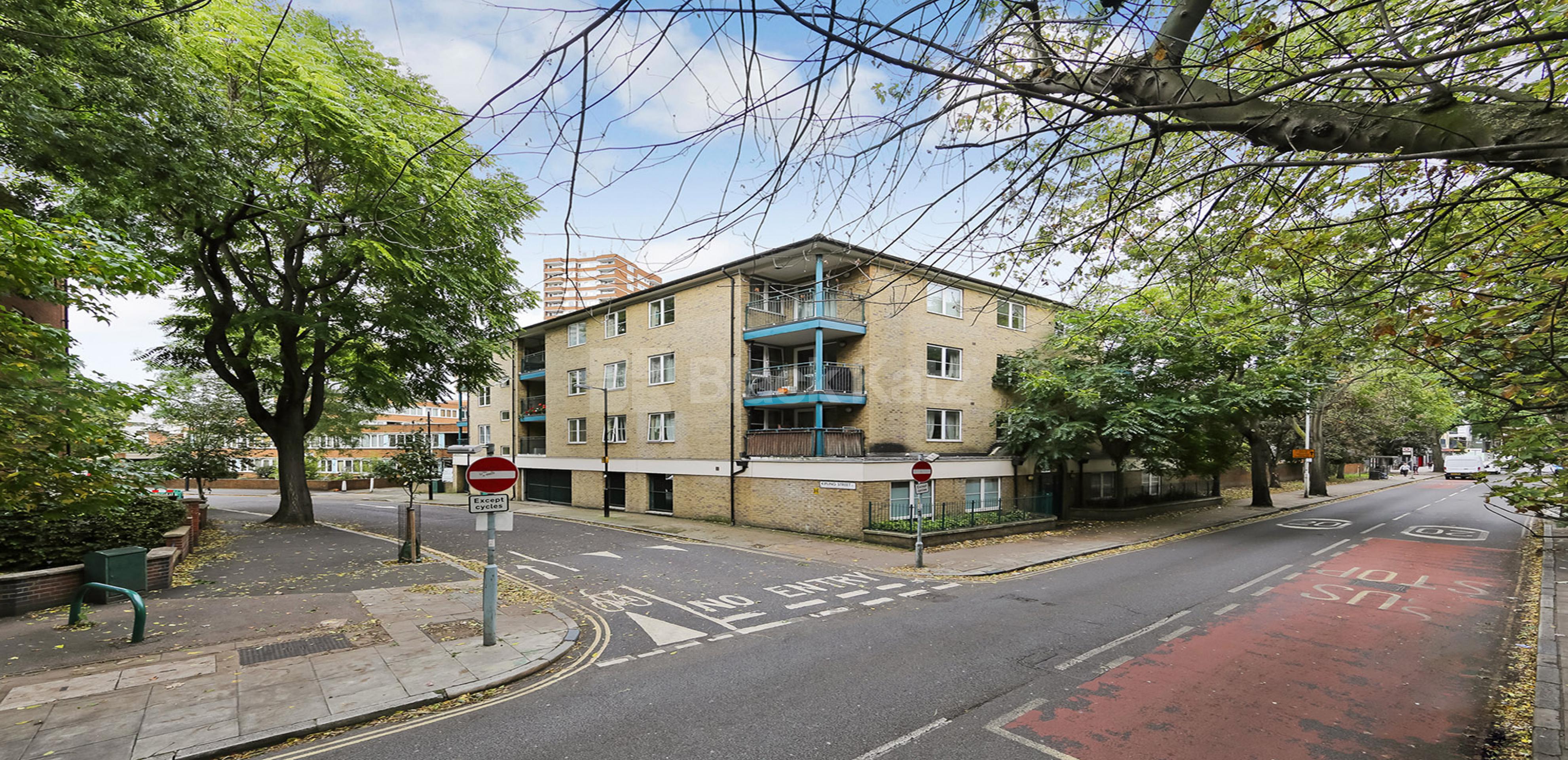 			LET , 1 Bedroom, 1 bath, 1 reception Apartment			 Long Lane, London Bridge SE1